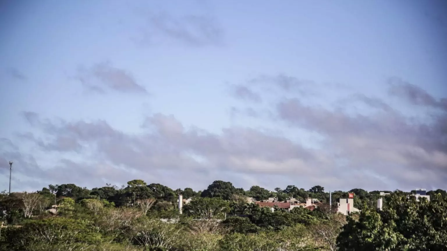 Céu de Campo Grande (Foto: Henrique Arakaki, Midiamax)