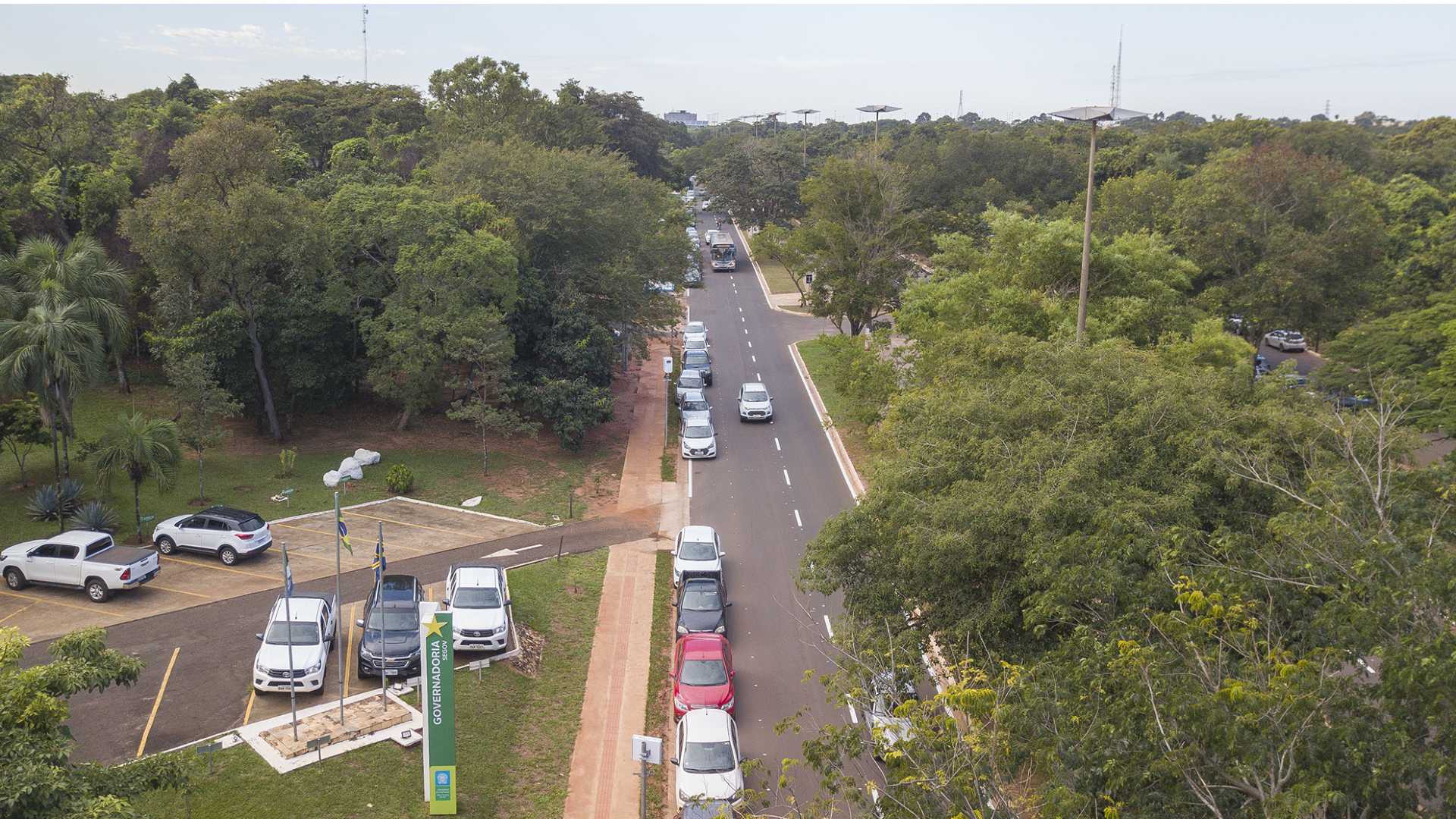 Vista aérea da Avenida do Poeta, principal via do Parque dos Poderes. (Foto: Arquivo, Edemir Rodrigues, Subcom-MS)