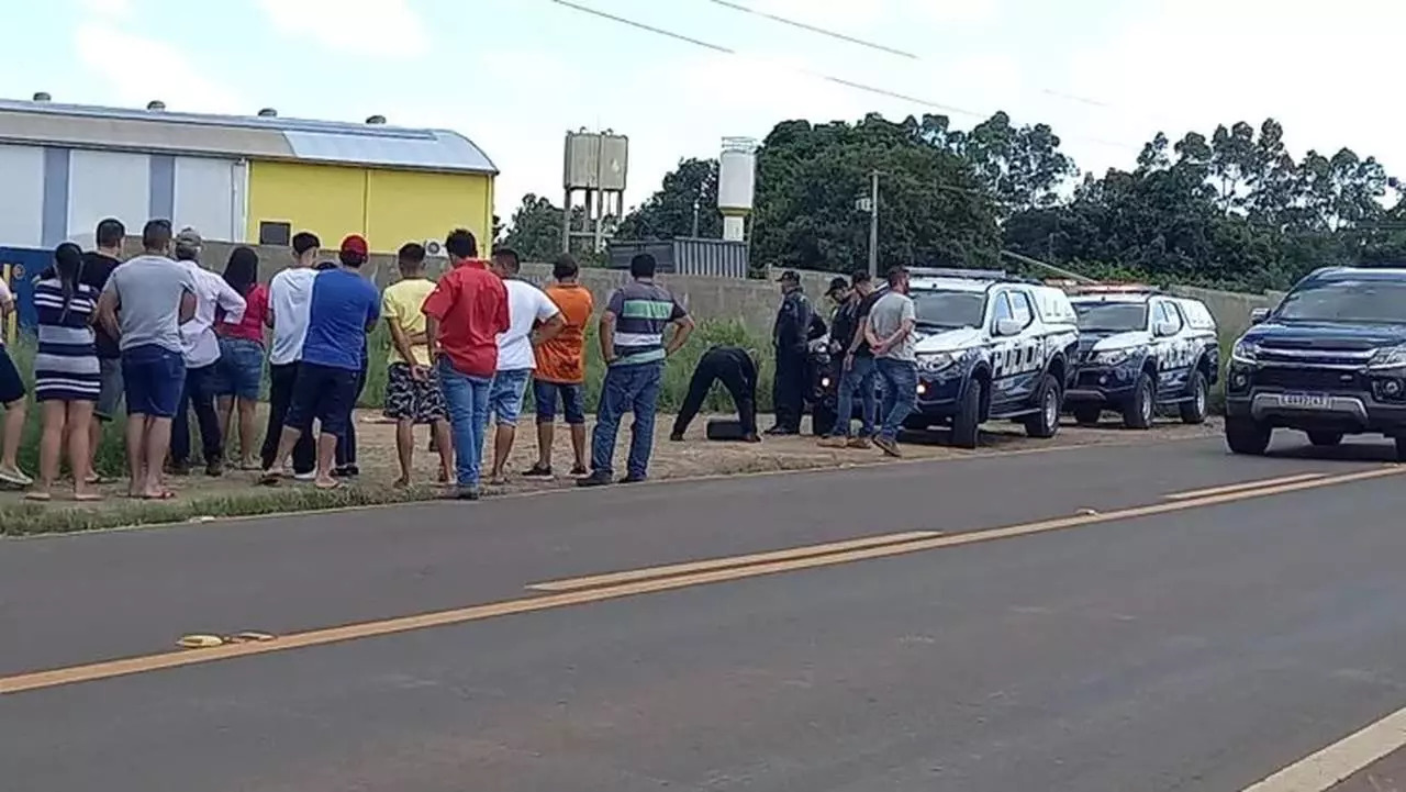 Corpo foi encontrado na periferia de Ponta Porã (Foto: Marciano Cândia)