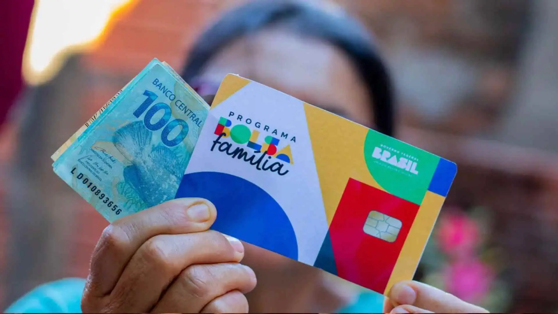 Novo cartão do Programa Bolsa Família. (Foto: Divulgação / Pronatec / Jeane de Oliveira )