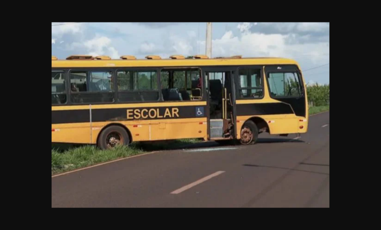 O ônibus levava os alunos ao Instituto Federal de Sertãozinho.