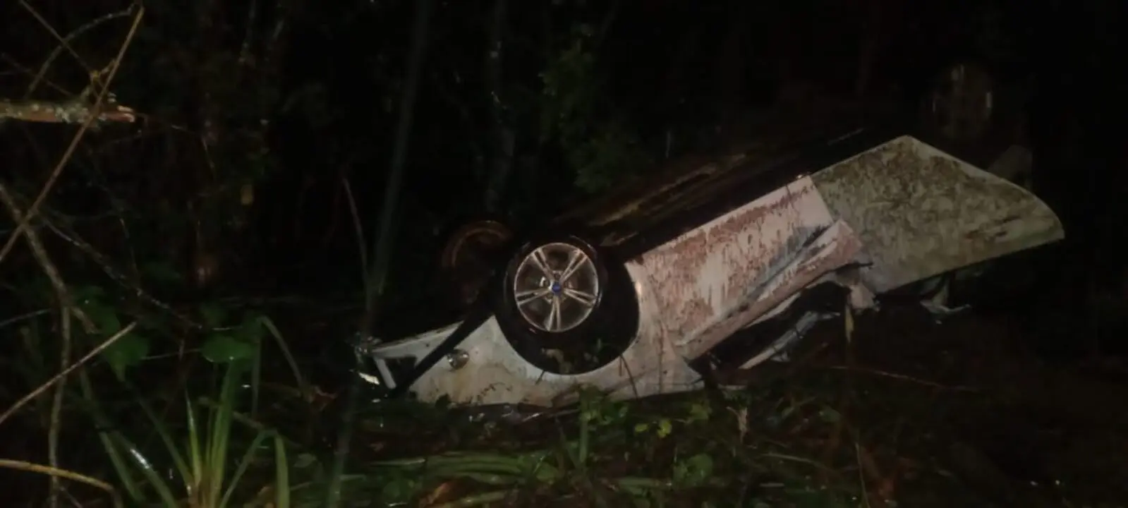 Todos foram levadas para o Hospital Darci João Bigaton e, segundo o hospital, são dois homens e uma menina (Bonito Mais)