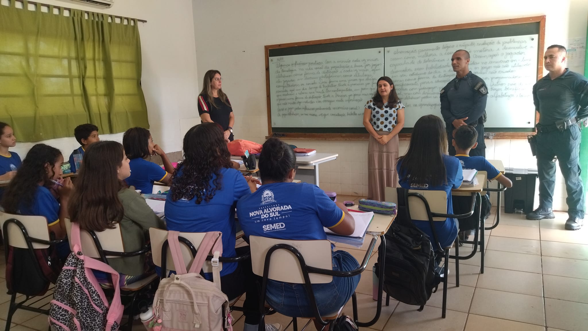 Foto: Rede Social - Escola Jeanet Zielasko hoje pela manhã.