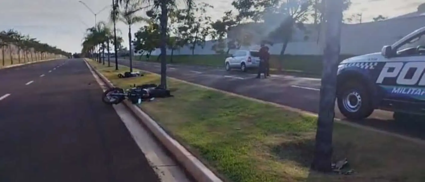 Piloto perdeu controle da moto (Foto reprodução/Sidnei Lemos)