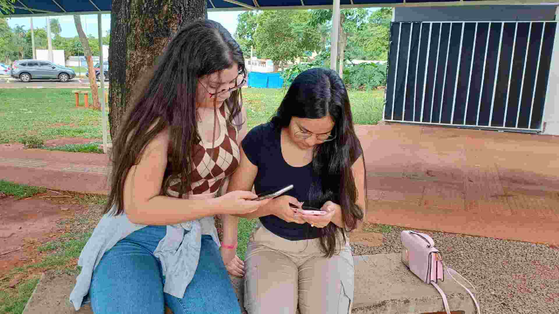 Amigas farão prova no mesmo local e sonham com vaga para Medicina. (Monique Faria, Midiamax)