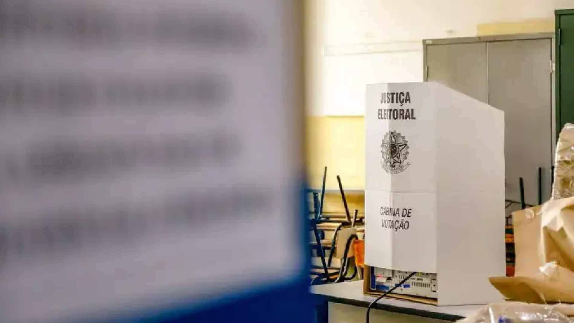 Eleitores devem ter cadastro atualizado para votar nas eleições.