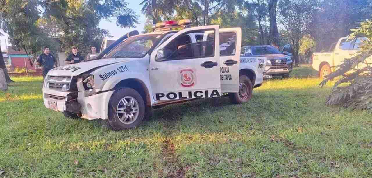 Ladroes usaram viatura da polícia paraguaia (Foto: reprodução, Polícia Nacional)