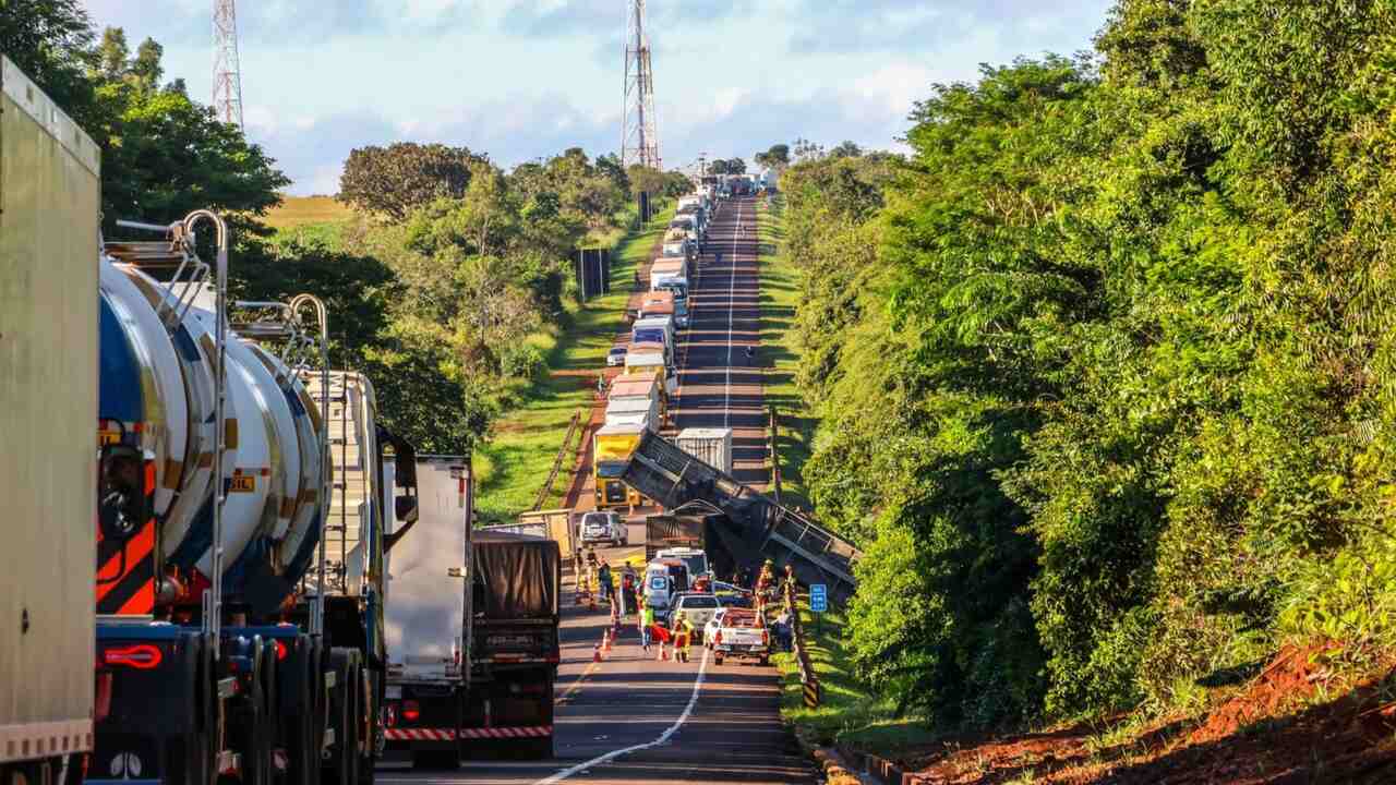 Acidentes poderiam ser evitados com duplicação da rodovia. (Nathalia Alcântara, Jornal Midiamax)