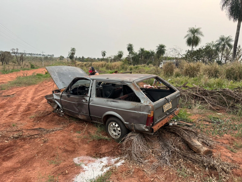 Acidente aconteceu no final da tarde deste domingo (22) - Foto: Jornal da Nova