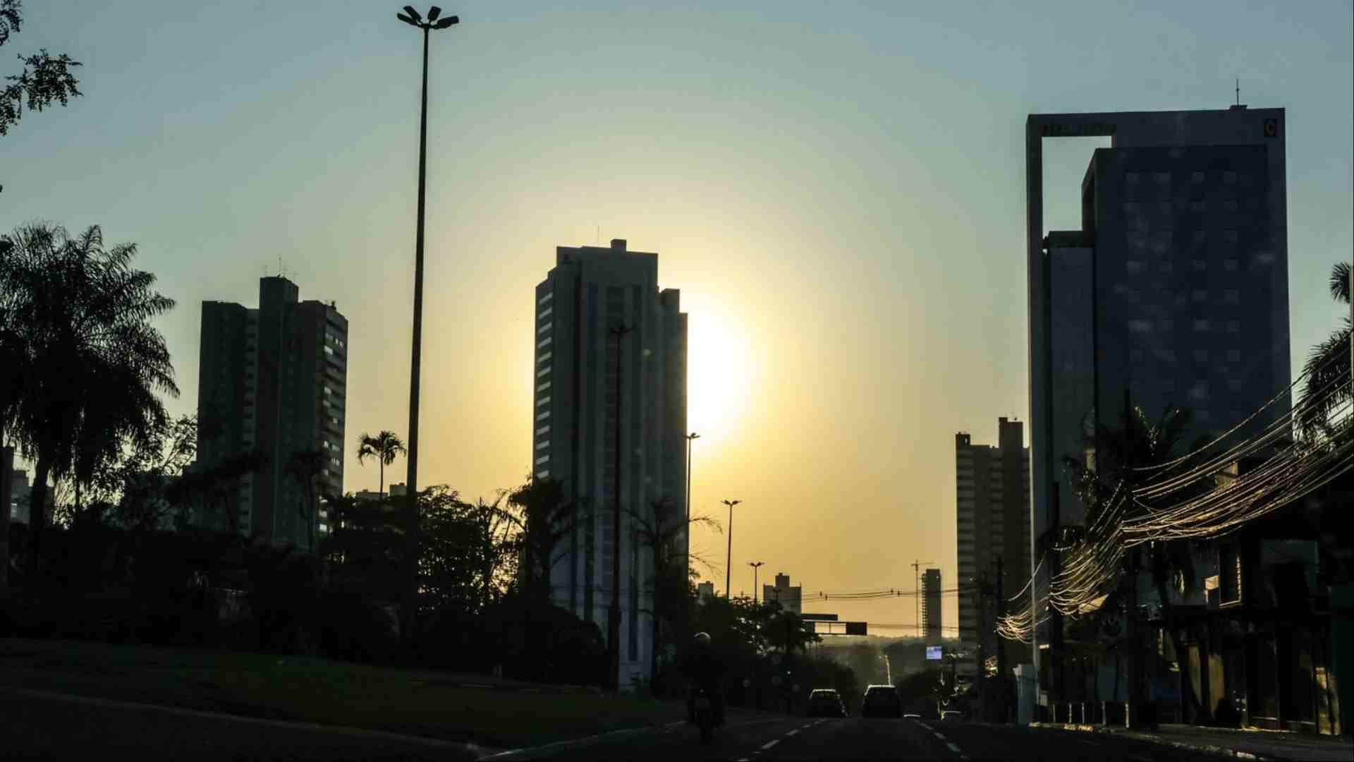 Sol alto em Campo Grande (Nathalia Alcântara, Midiamax)