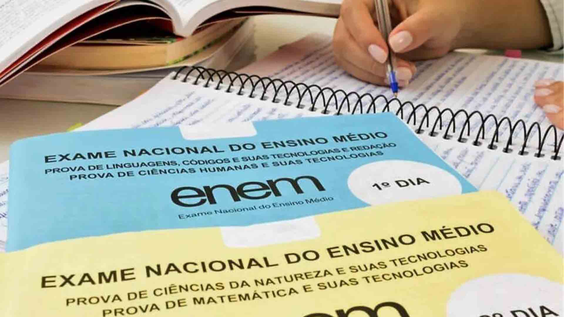 Cadernos do Exame Nacional do Ensino Médio. (Arquivo, Midiamax)