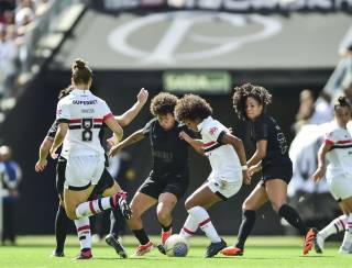 São Paulo e Corinthians chegam à final do Brasileiro Feminino