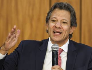 Corte de juros nos EUA veio um pouco atrasado, diz Haddad