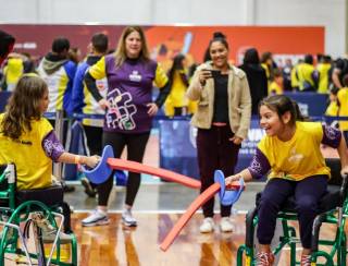 Festival Paralímpico oferece vivência esportiva a crianças