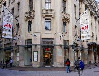 H&M abrirá primeiras lojas no Brasil em 2025