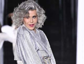 Jane Fonda brilha no L'Oreal Paris Fashion Show