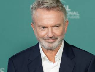 Sam Neill atualiza estado de saúde e fala sobre batalha contra câncer