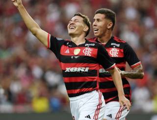 Flamengo recebe posse de terreno para novo estádio