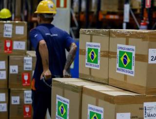 Governo envia kits para cidades do Amazonas que enfrentam seca severa