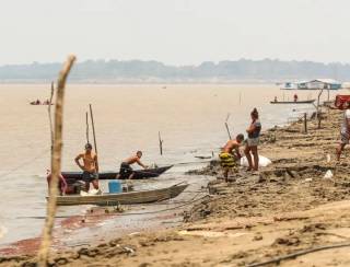 Governo concede auxílio a pescadores afetados por seca na Região Norte