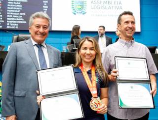 Atleta campeã pan-americana e mestre de kung fu são homenageados por Roberto Hashioka