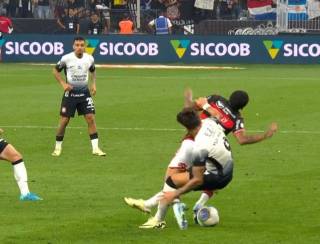 STJD pune Alcaraz e Yuri Alberto por agressão no Corinthians x Fla