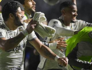 Com gol de Hulk, Atlético-MG arranca empate com Vasco e garante vaga na final de Copa do Brasil