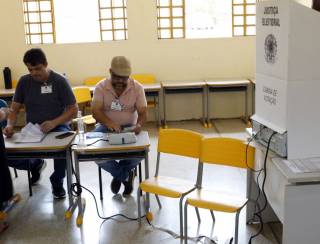 Cármen Lúcia convida eleitores a votarem no segundo turno