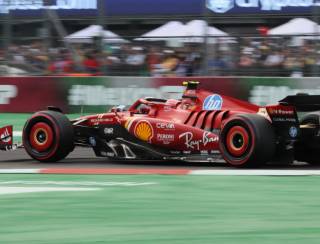 Carlos Sainz supera Verstappen conquista pole no GP do México