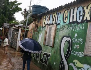 Região central do Brasil acumula 100 ml de chuva na semana