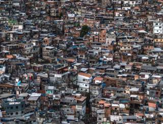 Quais são os Estados onde mais gente mora em favelas?