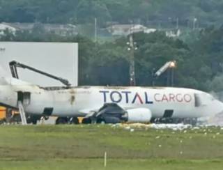 Avião de carga pega fogo no ar e faz pouso de emergência em Guarulhos