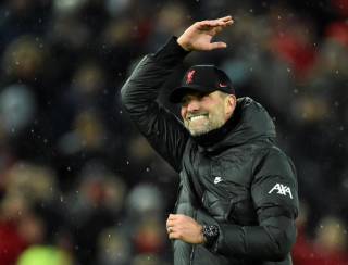 Premier League anuncia suspensão de árbitro após xingamentos a Jürgen Klopp