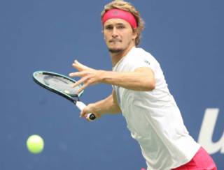 Zverev supera Ruud em duelo pelo topo da chave e fica a um set das semifinais do ATP Finals