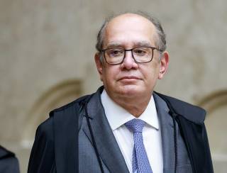 Gilmar Mendes vota para colocar jogador Robinho em liberdade