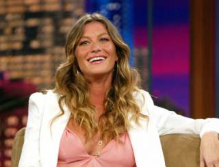 Grávida e radiante, Gisele Bündchen exibe barriguinha ao ir à academia