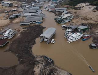 Alta do Rio Negro desacelera e cai expectativa de recuperação da calha