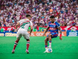 Fluminense e Fortaleza fazem duelo de opostos no Brasileiro