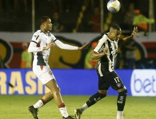 Botafogo tenta retomar vitórias para manter liderança do Brasileiro