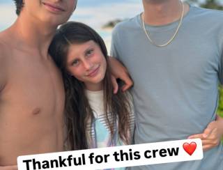 Tom Brady mostra foto com os três filhos. &quot;Grato por esta equipe&quot;