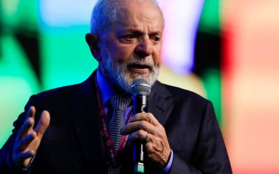 Lula chama chefes de Poderes para discutir emergência climática