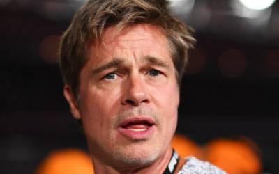 Brad Pitt alerta fãs após golpistas pedirem dinheiro se passando por ele