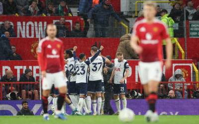 Tottenham passa por cima do Manchester United em pleno Old Trafford