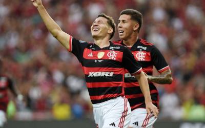 Flamengo recebe posse de terreno para novo estádio