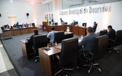 Câmara de Dourados faz adequações e terá sessões nos dias 21 e 23