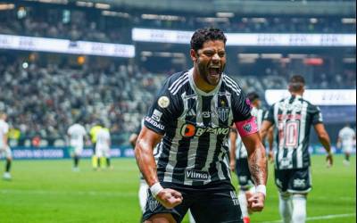 Após marcar contra o Grêmio, Hulk se torna o maior goleador do Atlético-MG no século XXI