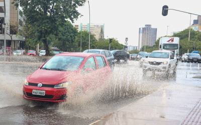 Tempo: Norte, Sudeste e Centro-Oeste têm alerta de tempestades