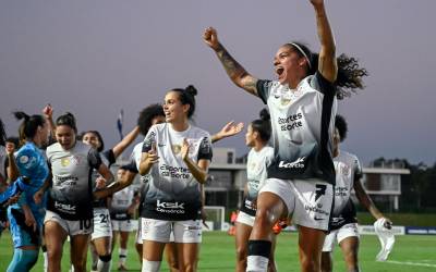 Corinthians bate Olimpia e vai às semifinais da Libertadores Feminina