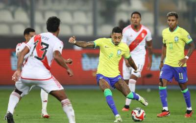 Brasil enfrenta seleção peruana em Brasília pelas Eliminatórias