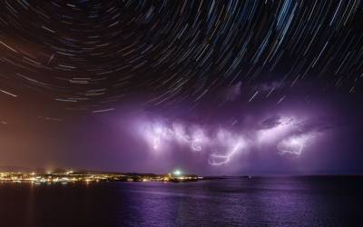 Chuva de meteoros Oriundas acontece neste final de semana com grande fluxo de estrelas cadentes